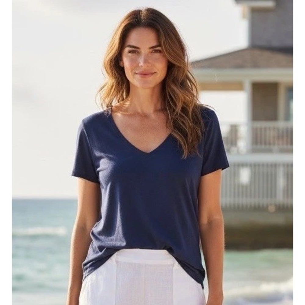 New Lilly Pulitzer XX Large Etta Top V Neck Tee Size XXL Blue Navy Shirt Plus 2X